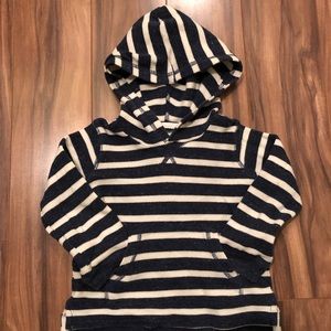 Carter’s hooded thermal shirt